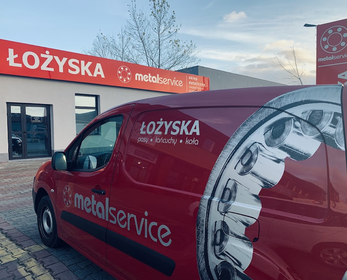 Siedziba Metal Service w Częstochowie i samochód firmowy